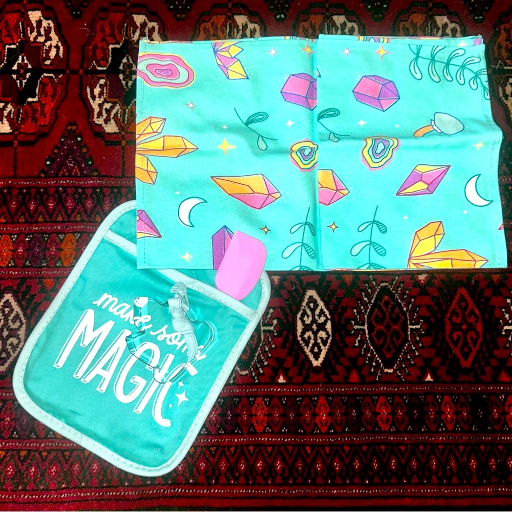 NWT Make Your Magic EarthBound Trading 4 piece kitchen set